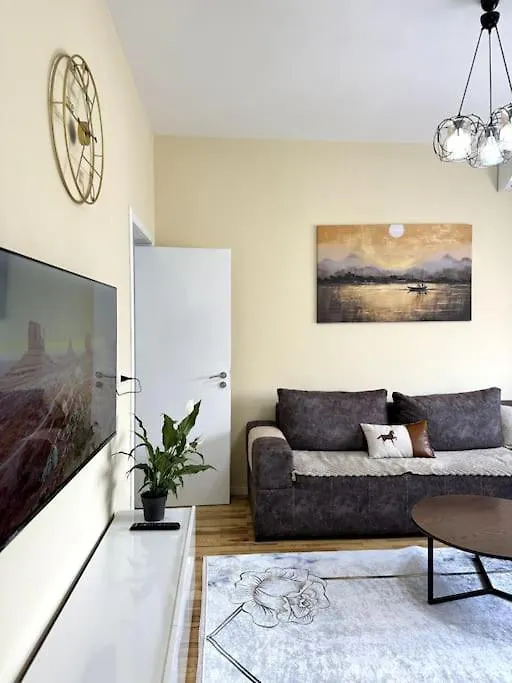 Sol Apartments - 2 Bedrooms Shkoder